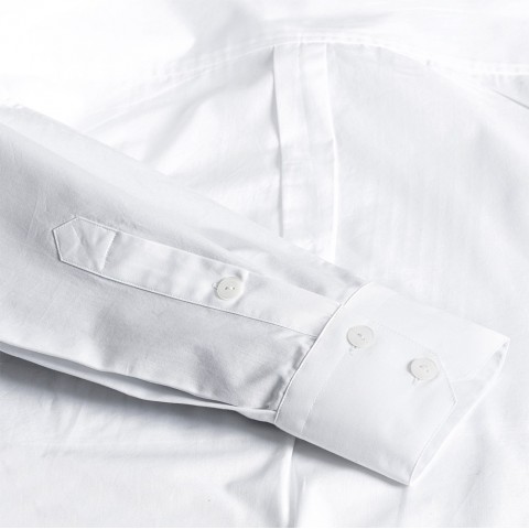 Camisa blanca con pechera de jaretas y lazo Joseph