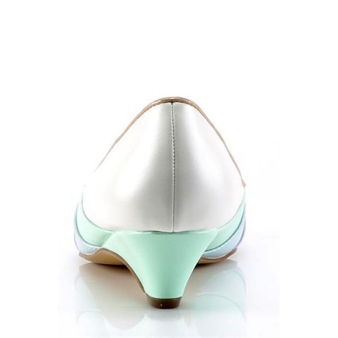 Zapatos Pin up Couture estilo vintage en tonos claros con diseño de concha - Lulu-05